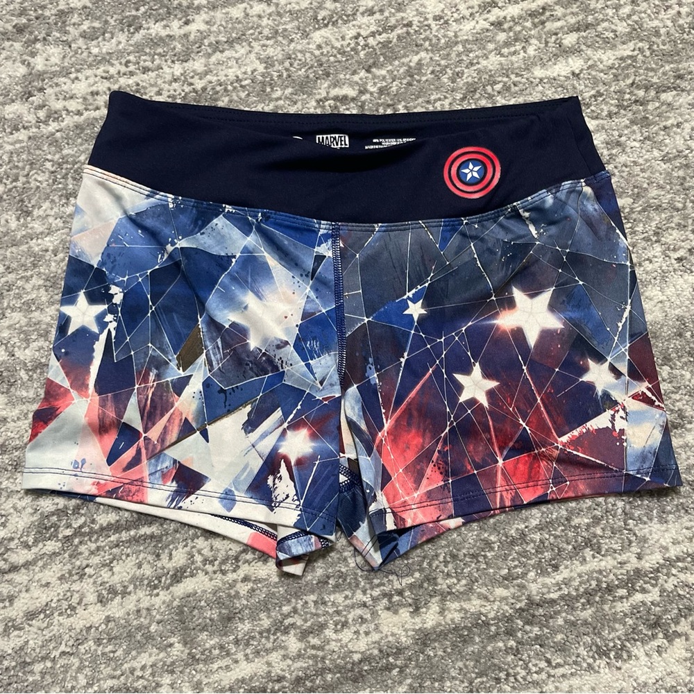 WOMEN’S MARVEL CAPTAIN AMERICA SHORTS
